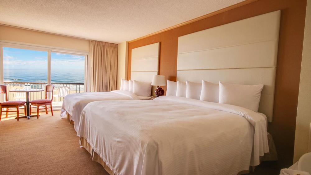 Direct Ocean Front Jetted Tub - Non Smoking interior